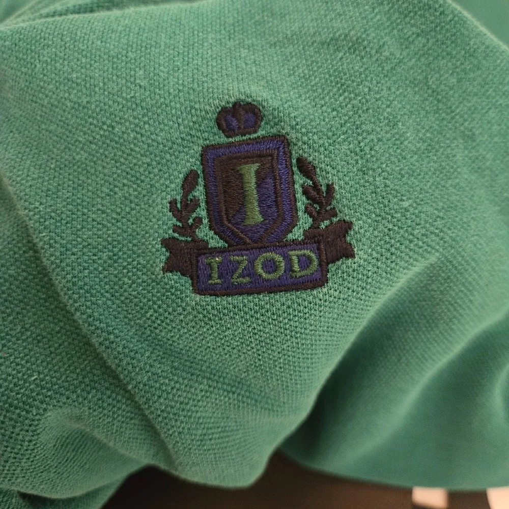 Vintage IZOD Polo Shirt Mens Short Sleeve Golf‎ Casual Green Crest Logo Size L?